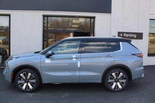 2025 Mitsubishi Outlander SEL