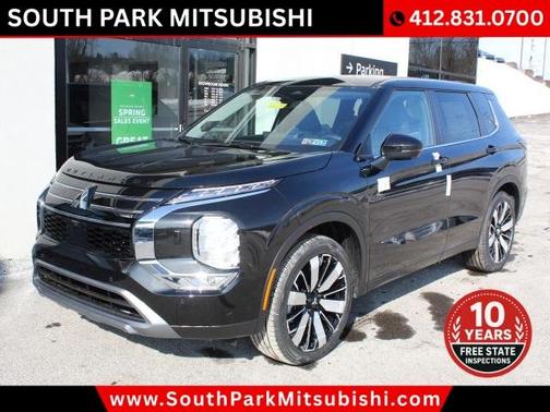 Black 2026 Mitsubishi Outlander SE
