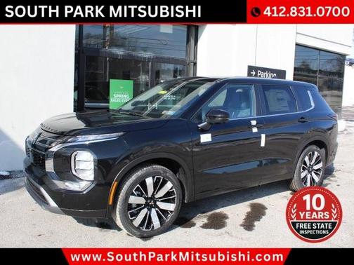 Black 2026 Mitsubishi Outlander SE