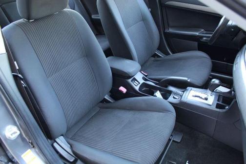 2015 Mitsubishi Lancer SE