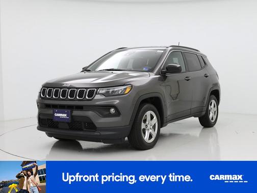 Gray 2024 Jeep Compass Latitude