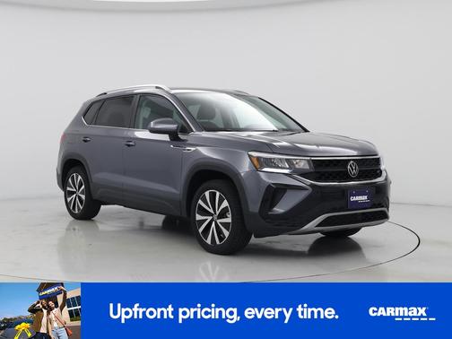 Gray 2024 Volkswagen Taos SE