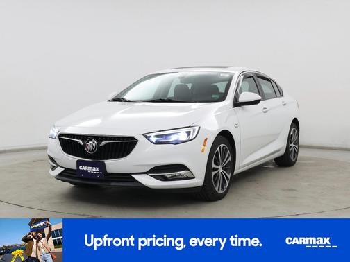 2019 Buick Regal Sportback Essence