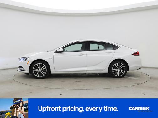 2019 Buick Regal Sportback Essence