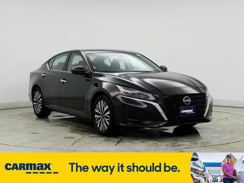 2024 Nissan Altima SV