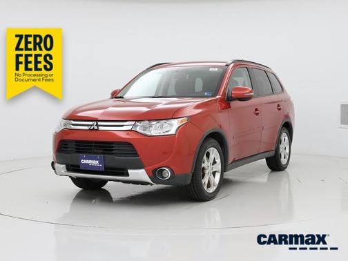Burgundy 2015 Mitsubishi Outlander SE