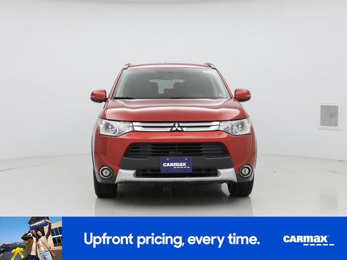 Burgundy 2015 Mitsubishi Outlander SE