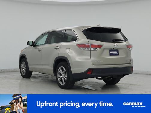 Gold 2015 Toyota Highlander LE Plus