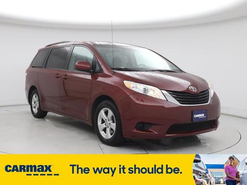 2014 Toyota Sienna LE