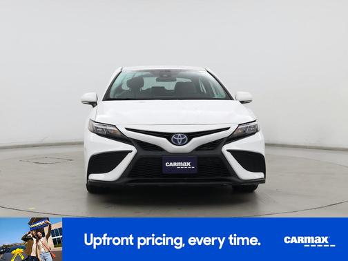 2022 Toyota Camry Hybrid SE