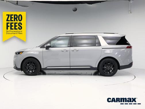 Gray 2024 Kia Carnival SX