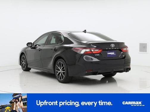 Black 2024 Toyota Camry SE