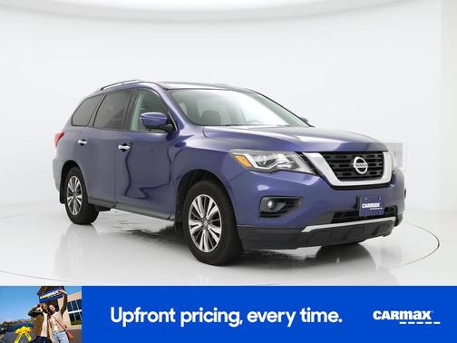 2017 Nissan Pathfinder SL