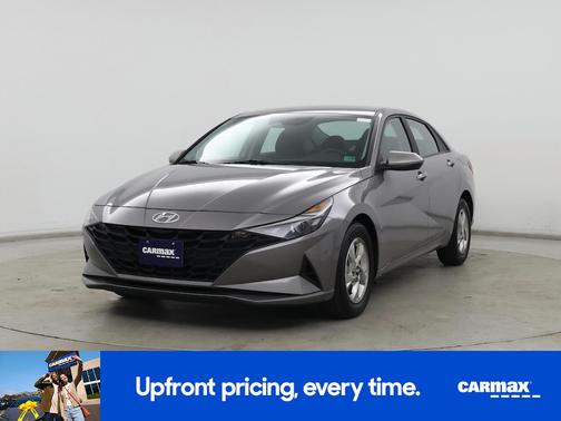 2023 Hyundai ELANTRA SE