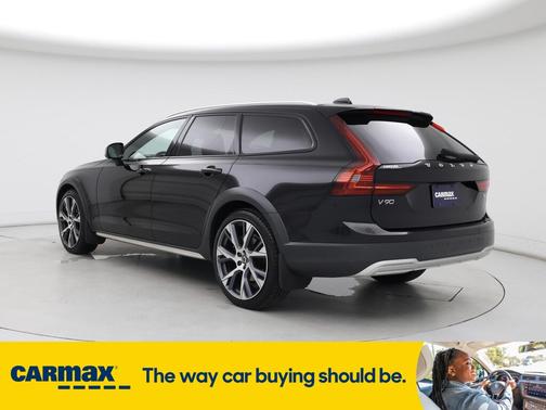 2021 Volvo V90 Cross Country T6