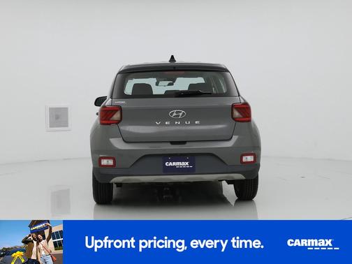 2021 Hyundai VENUE SE
