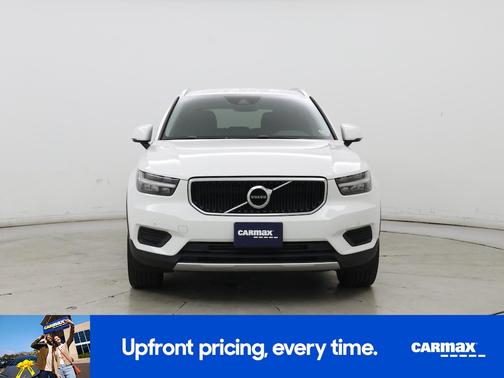 2019 Volvo XC40 T5 Momentum