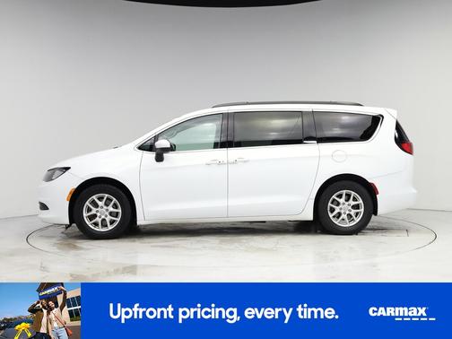 2020 Chrysler Voyager LXI