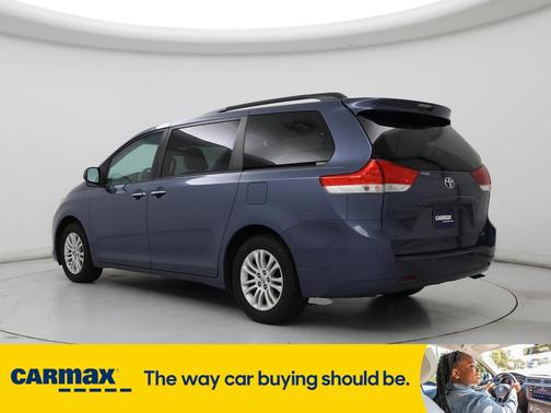 2013 Toyota Sienna XLE
