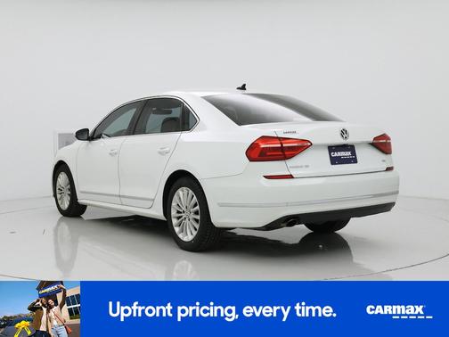 2016 Volkswagen Passat SE