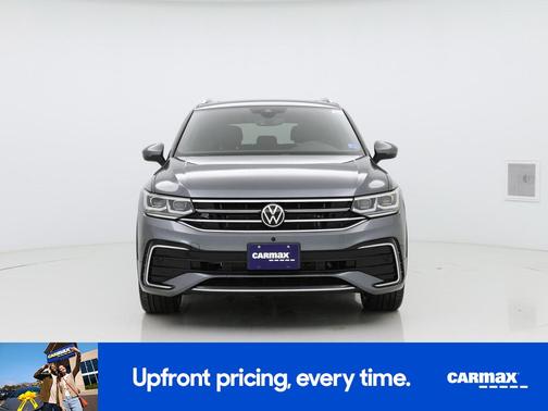 Gray 2023 Volkswagen Tiguan SEL R-Line
