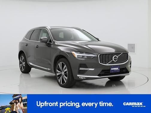 2023 Volvo XC60 B5 Plus Dark Theme