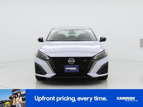Gray 2023 Nissan Altima SR
