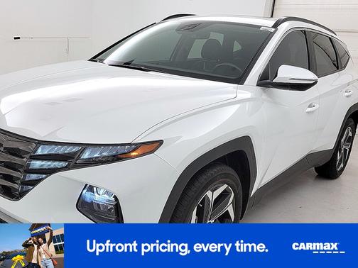 White 2022 Hyundai TUCSON SEL