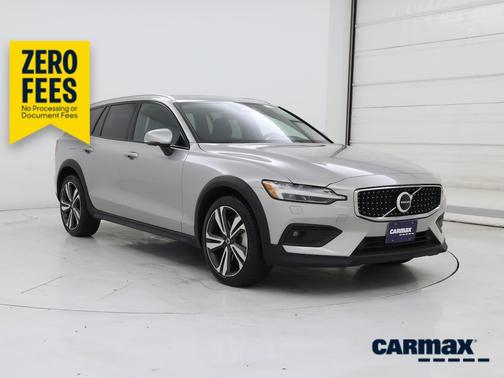Black 2025 Volvo V60 Cross Country B5 Plus