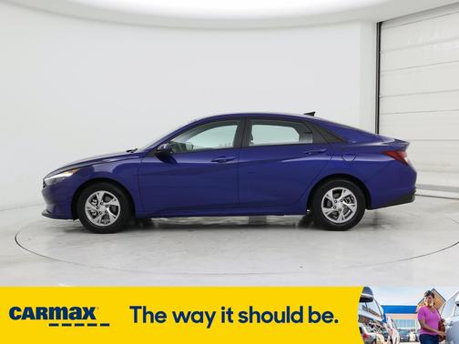 2021 Hyundai ELANTRA SE