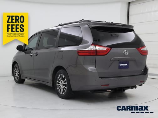 Gray 2019 Toyota Sienna XLE