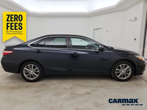 Blue 2015 Toyota Camry SE