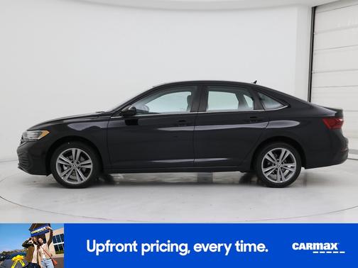 Black 2022 Volkswagen Jetta SE