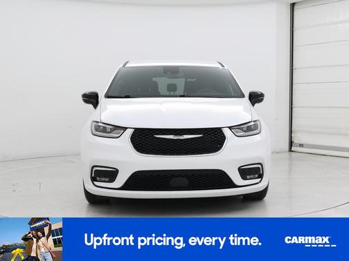 2024 Chrysler Pacifica Touring