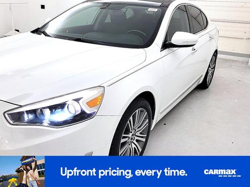 White 2016 Kia Cadenza Premium