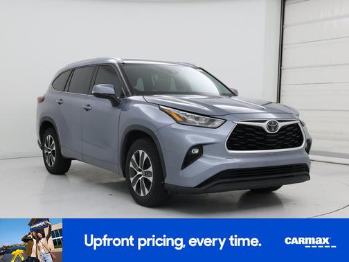 Blue 2020 Toyota Highlander XLE