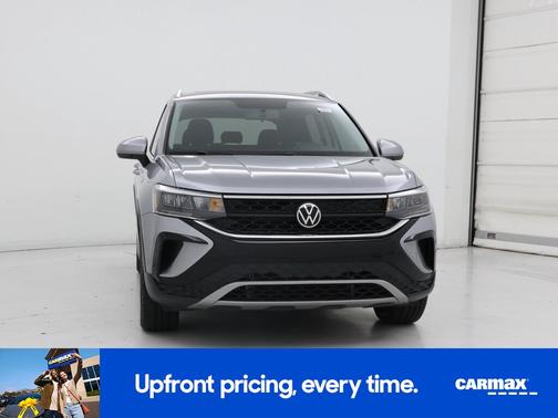 Silver 2022 Volkswagen Taos SE