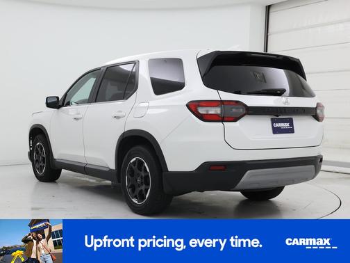 White 2025 Honda Pilot EX-L