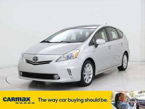 2013 Toyota Prius v Five