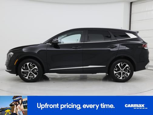 Black 2023 Kia Sportage Hybrid LX