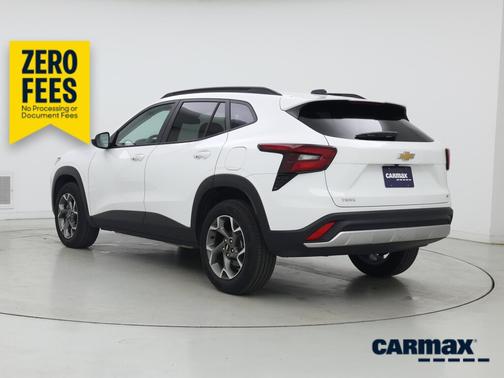 White 2025 Chevrolet Trax LT