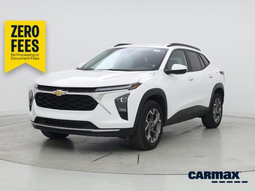 White 2025 Chevrolet Trax LT
