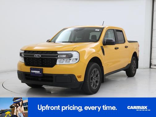 Black 2023 Ford Maverick XLT