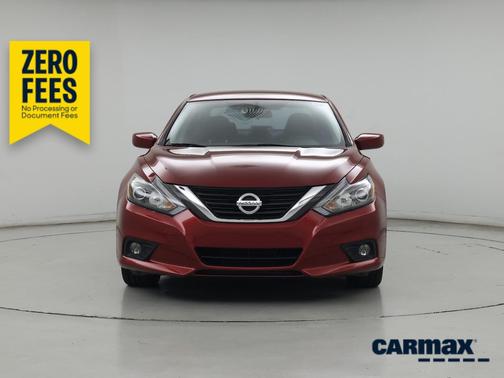 Burgundy 2017 Nissan Altima SR