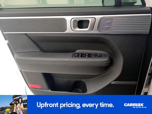 White 2025 Hyundai SANTA FE HEV Limited