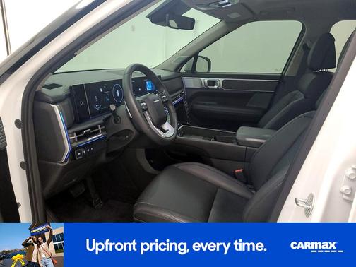 White 2025 Hyundai SANTA FE HEV Limited