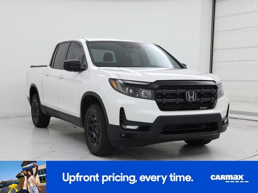White 2025 Honda Ridgeline Sport
