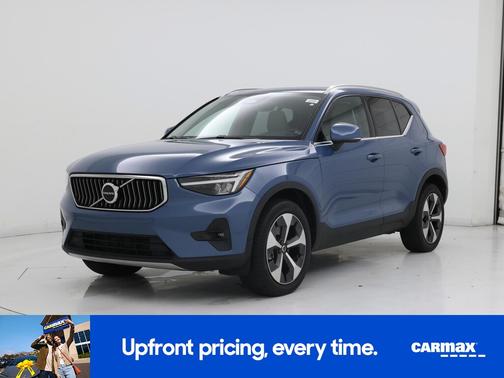 Blue 2023 Volvo XC40 B5 Plus Bright Theme