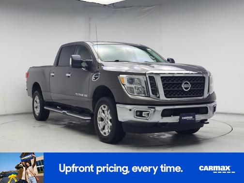 2016 Nissan Titan XD SV