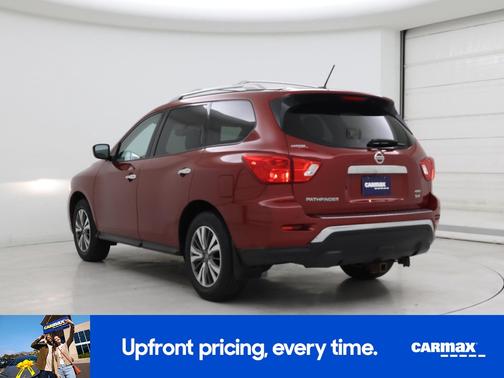 2017 Nissan Pathfinder SV